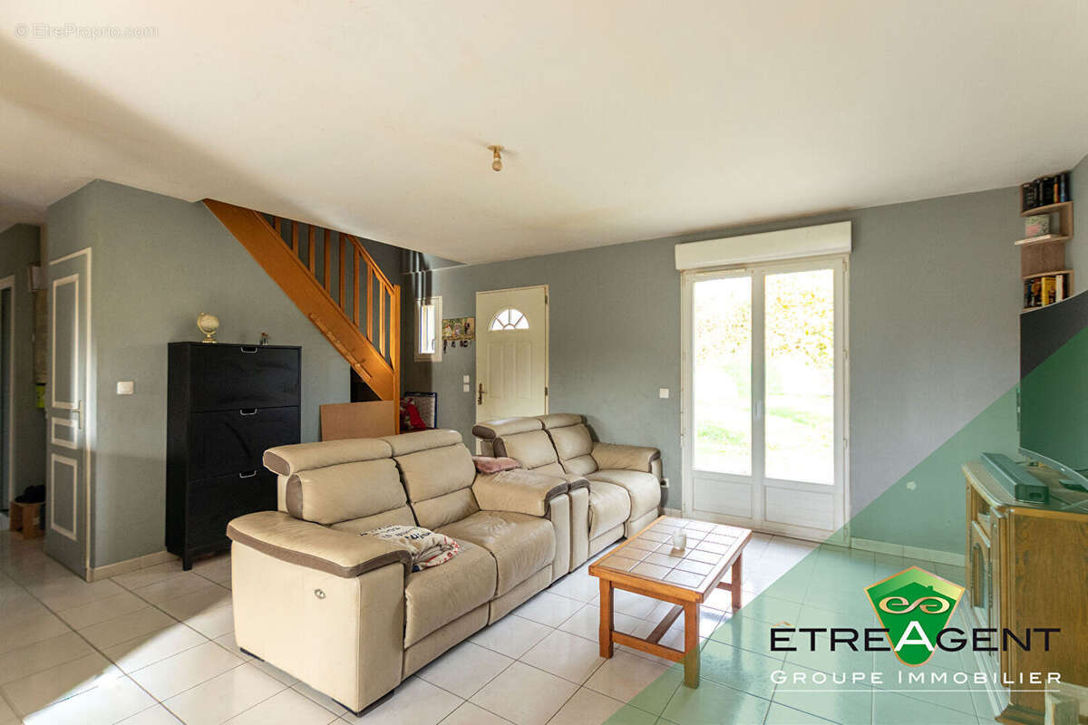 Maison à BONSMOULINS