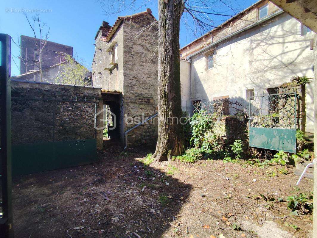 Maison à SAINT-PONS-DE-THOMIERES