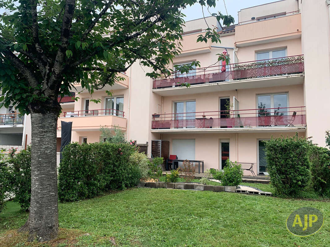 Appartement à SAINT-SEBASTIEN-SUR-LOIRE