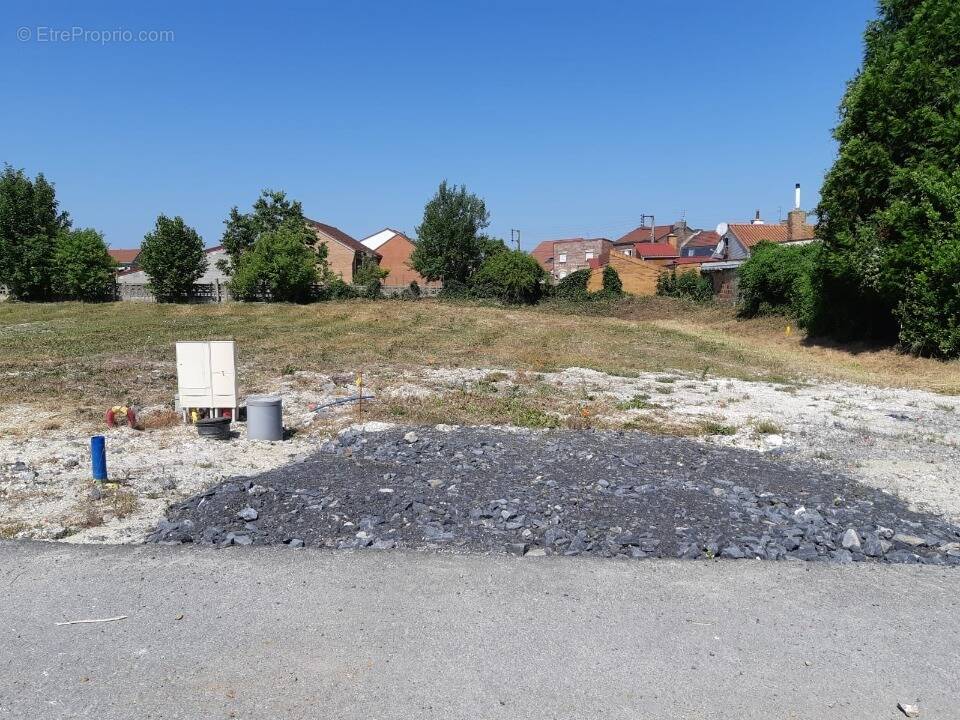 Terrain à VERMELLES