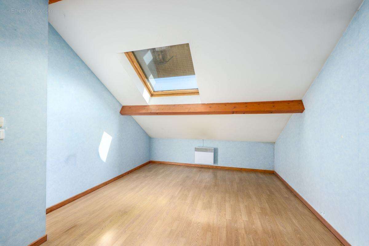 Centre-ville - Maison 98m² 5 pièces / 3 chambres - Jardin - photo 7