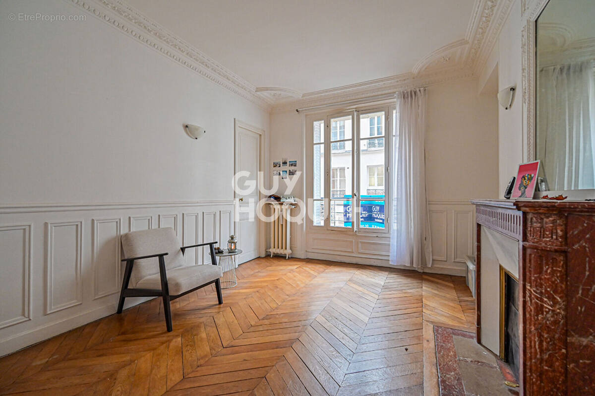 Appartement à PARIS-12E