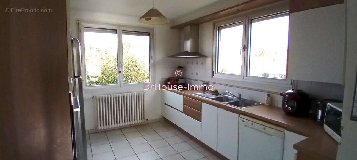 Maison à SAINT-SEBASTIEN-SUR-LOIRE