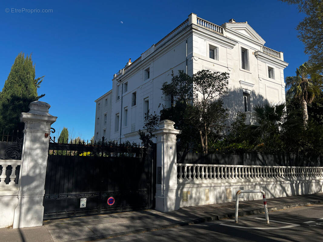 Appartement à MARSEILLE-8E