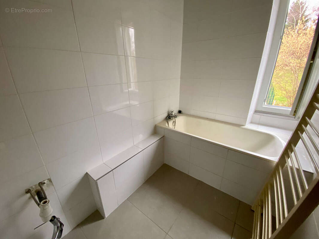 Maison à BELMONT-DE-LA-LOIRE