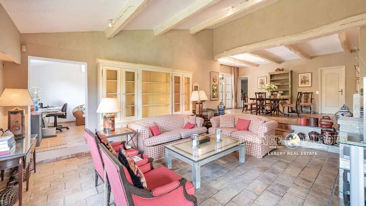 Mougins - domaine prive - charmante villa - photo 9