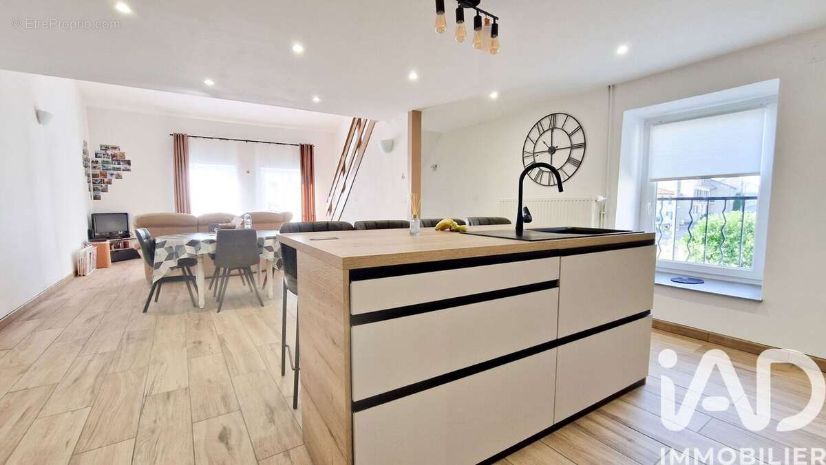 Maison 112 m² à Rezonville  - photo 2