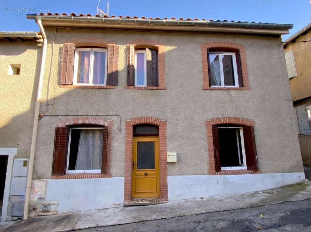 Appartement à LABRUGUIERE