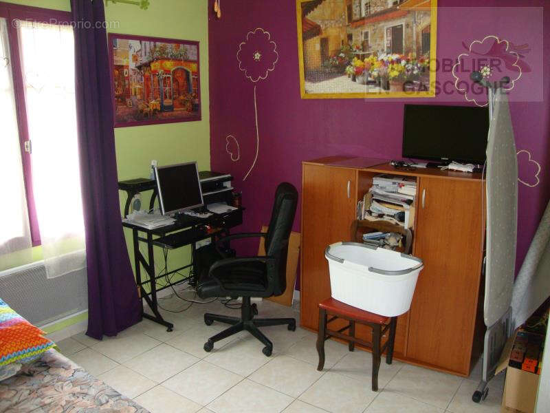 Maison à SEISSAN