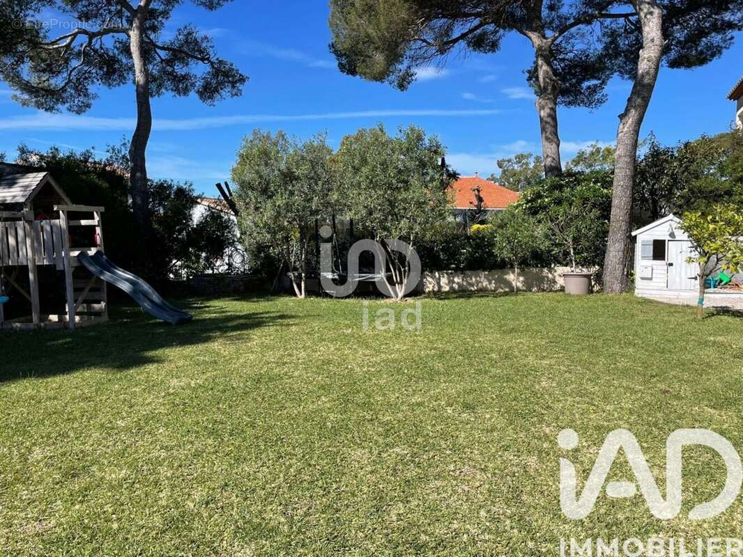 Photo 2 - Maison à SAINT-RAPHAEL