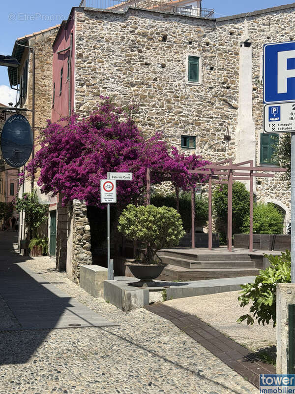 Commerce à VALLERAUGUE