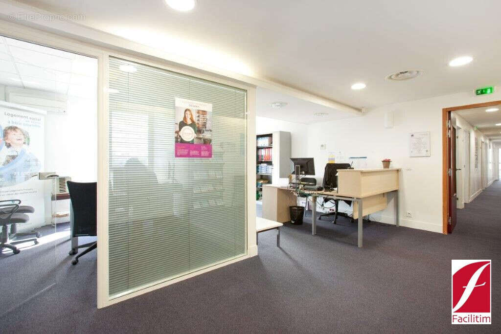 Commerce à MONTIGNY-LE-BRETONNEUX