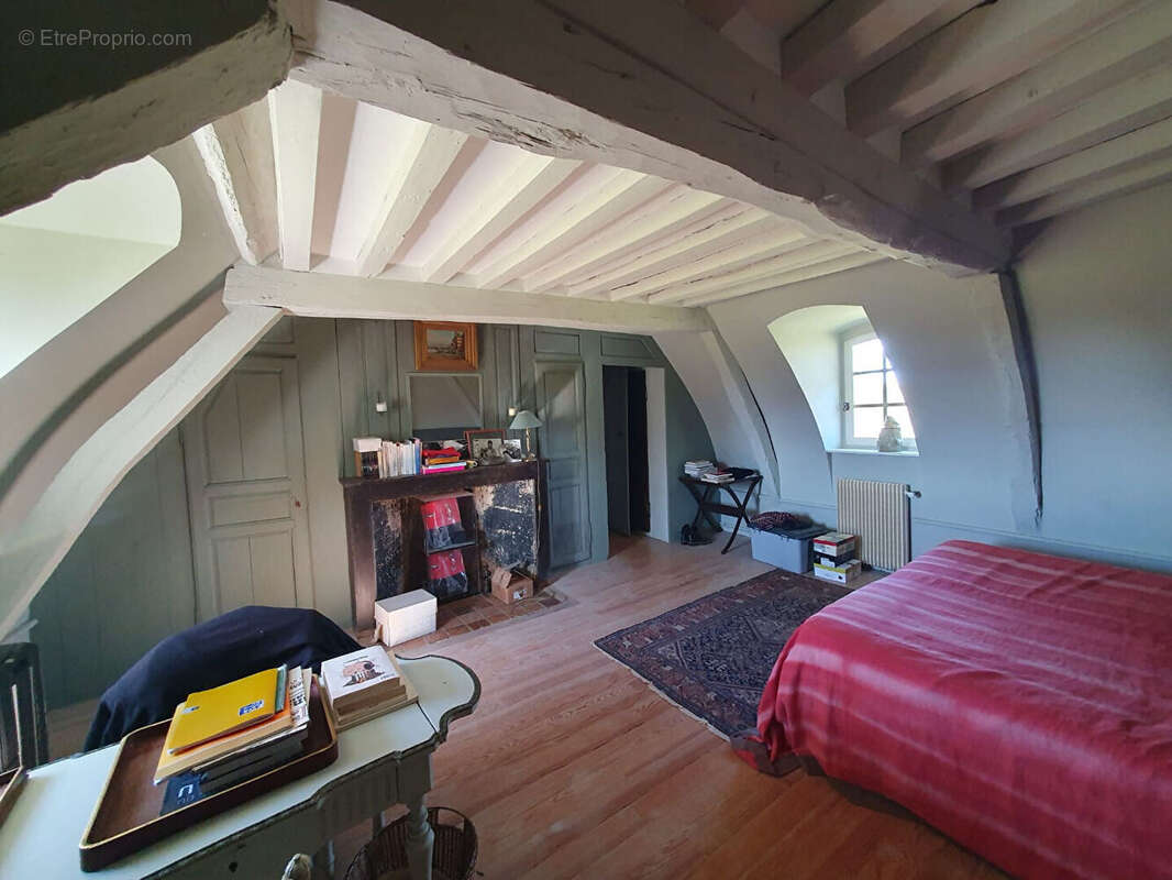 Maison à CORMEILLES