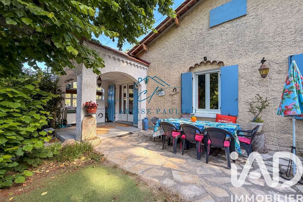 Photo 2 - Maison à ROQUEVAIRE
