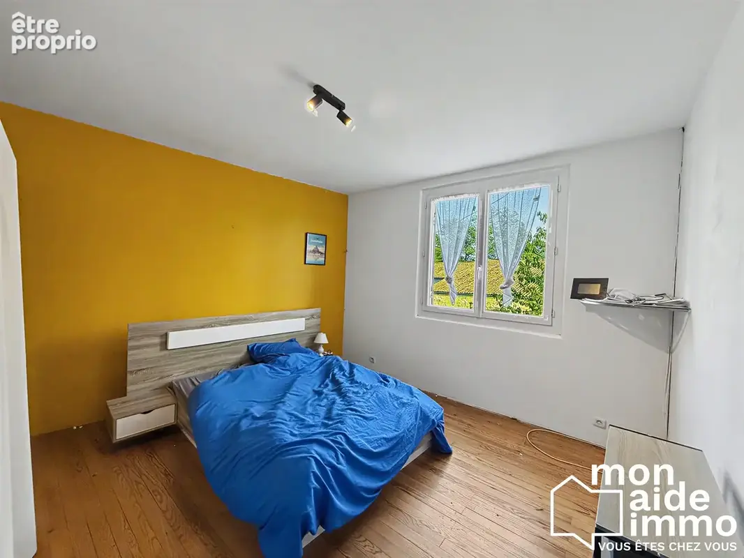 Maison 93 m² à Saint-Denis-De-Pile  - photo 6