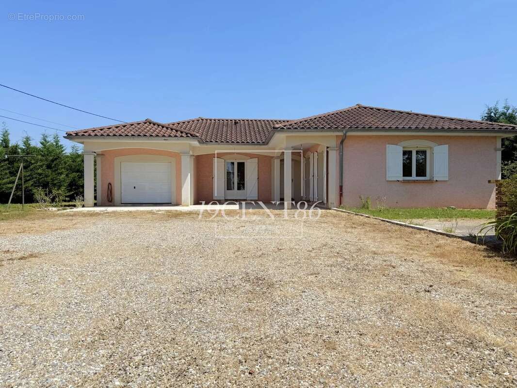 Maison 105 m² à Monsteroux-Milieu  - photo 17