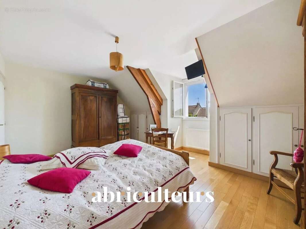 Maison à COURDIMANCHE