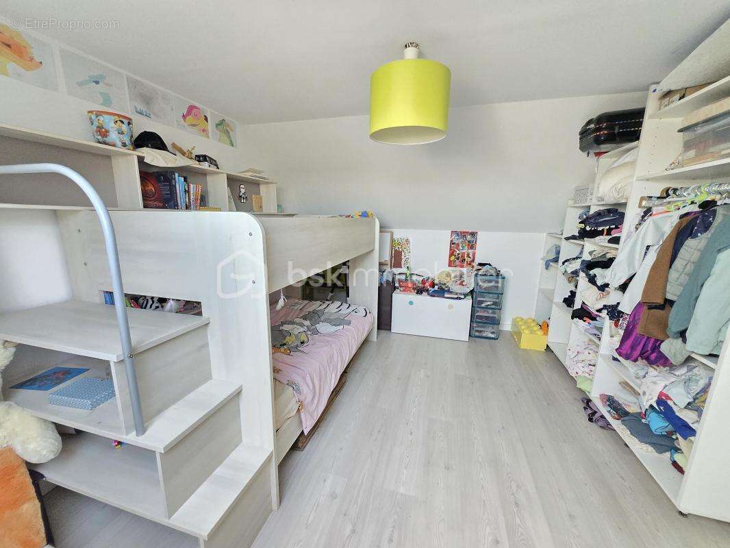 Maison à VARENNES-VAUZELLES