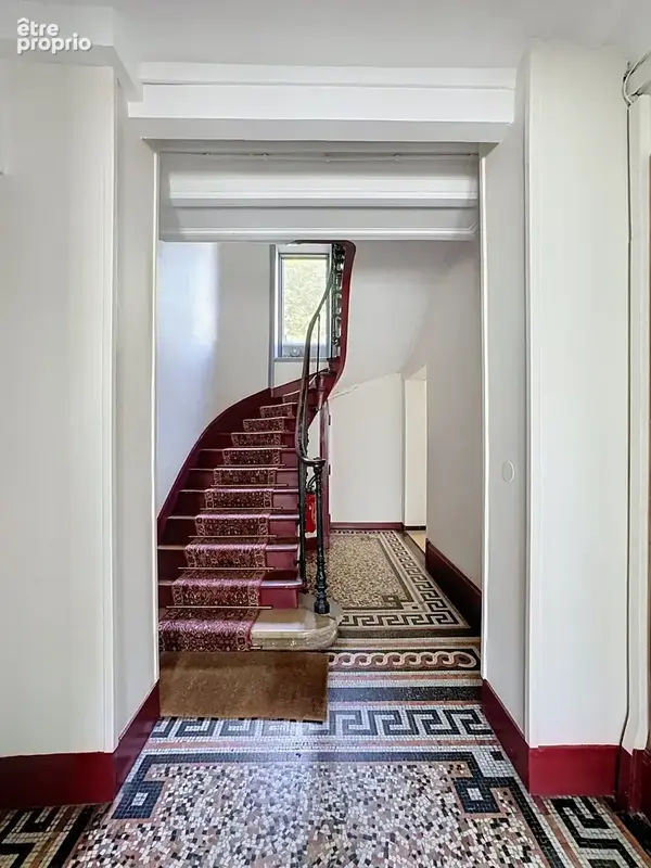 Studette de charme entièrement rénovée avec ascenceur - photo 8