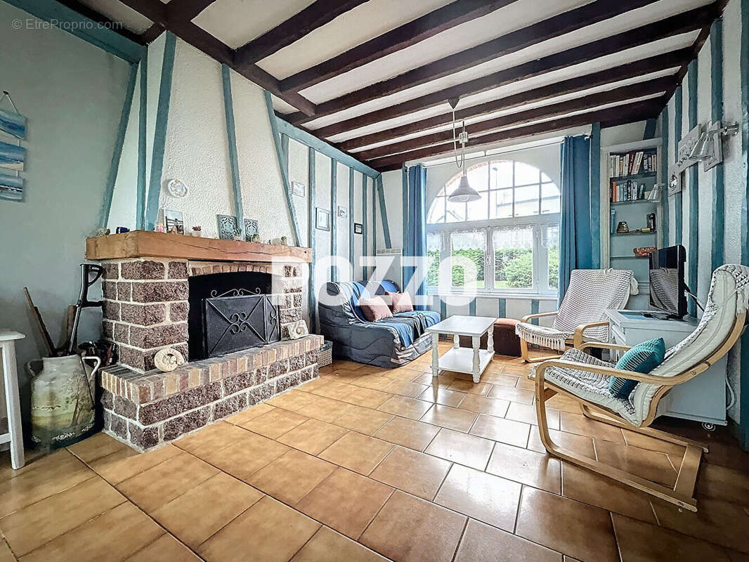 Maison à DONVILLE-LES-BAINS