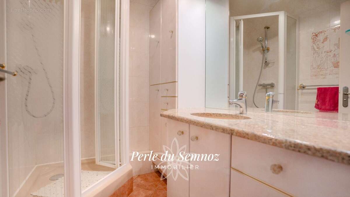 Appartement à SEYNOD