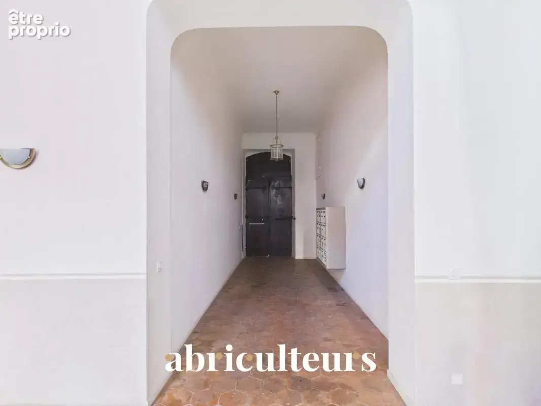 Lumineux appartement de 54 m² habitables en vente dans le centre historique de Grasse (06130) - photo 15