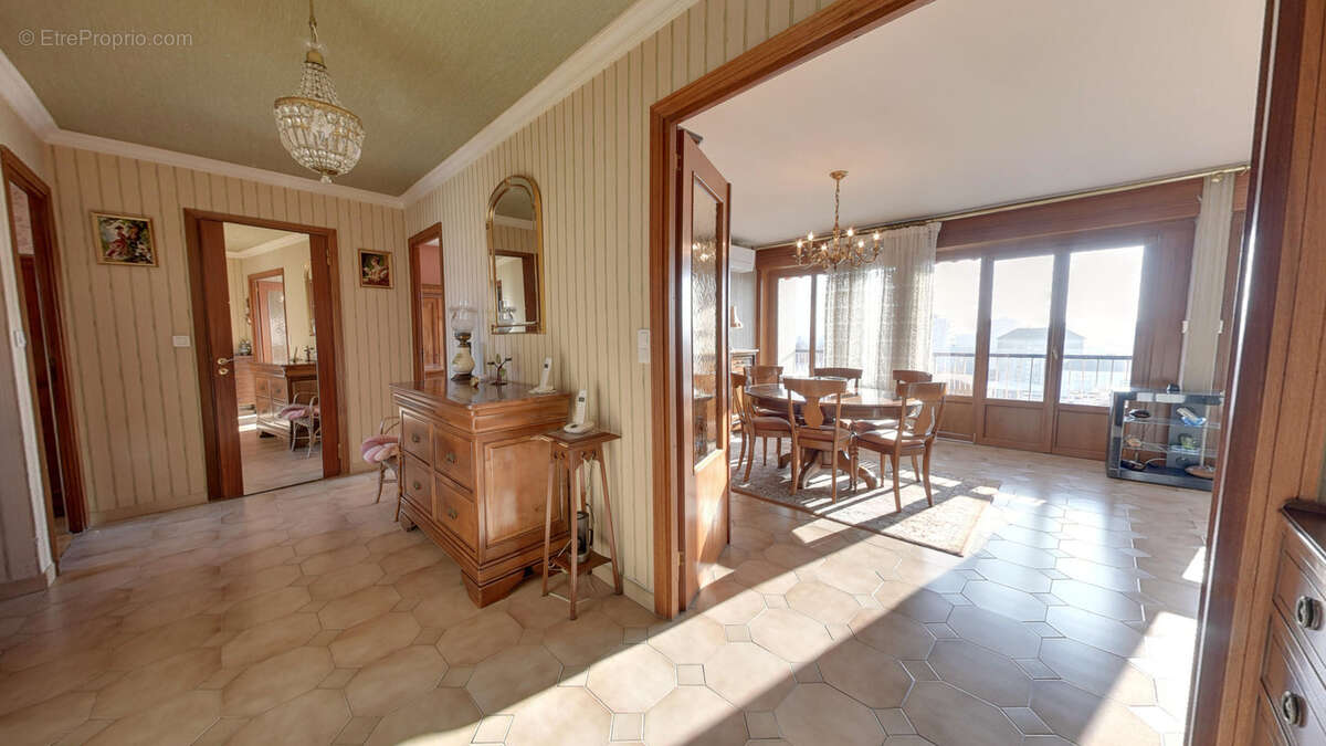 Appartement à ECHIROLLES