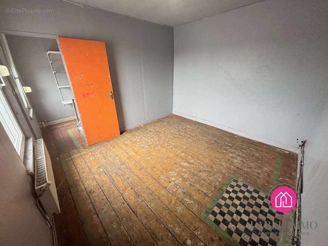 Maison 170 m² à Bruay-Sur-L'escaut  - photo 7
