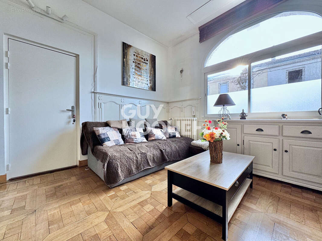 À 100 m du port - T2 avec extérieur 35 m² - Rare - photo 3