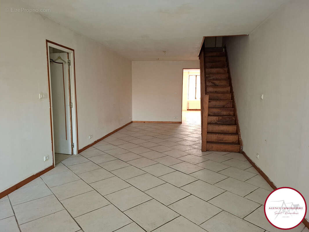 Maison à SAINT-AMAND-MONTROND