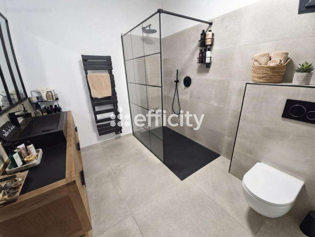 Maison 120 m² à Marseille-16e  - photo 6