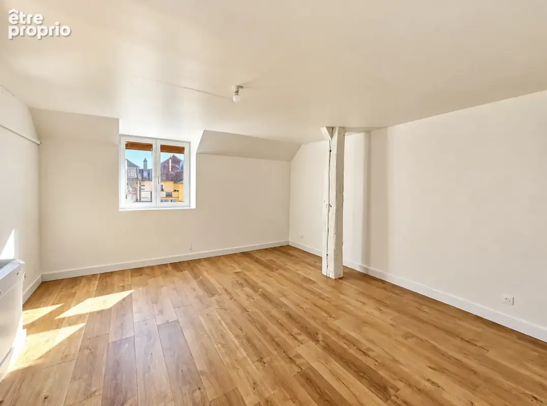 En exclusivité à Ronchamp : Bel appartement rénové de 115 m2 - photo 2