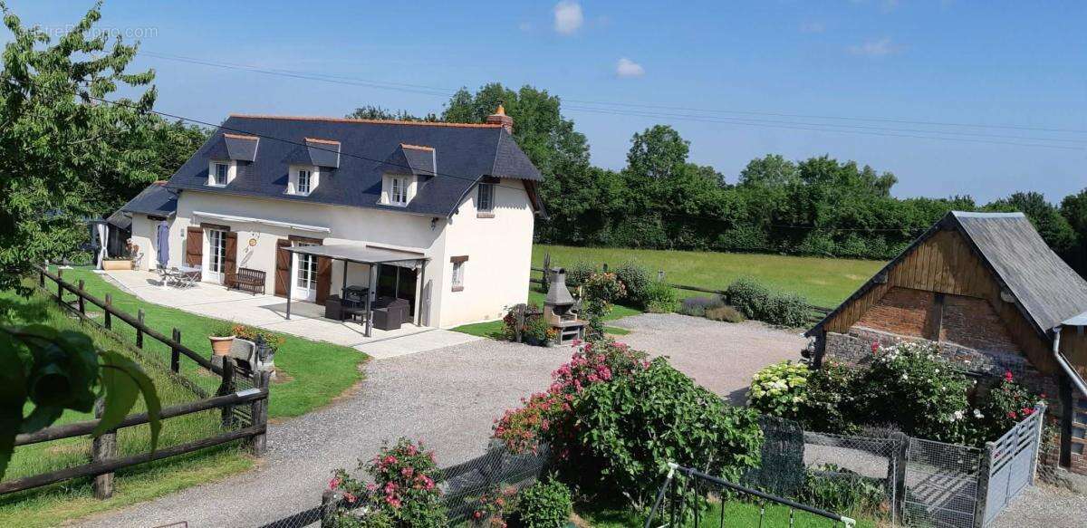 Maison 130 m² à Tordouet  - photo 2