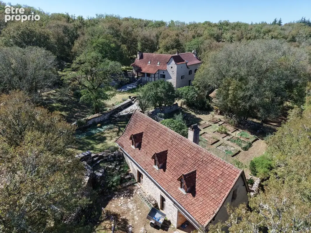 Propriété d' exception sur plus de 9 hectares . - photo 30