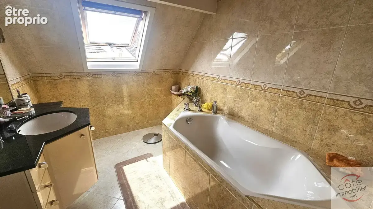 Belle maison de 146m² sur 2 niveaux + sous-sol total sur terrain de 343m² - photo 13