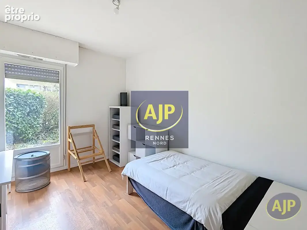 Appartement T5 - 3 chambres + stationnements - photo 5