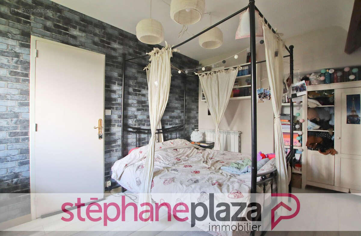 Maison à NOYAL-SUR-VILAINE