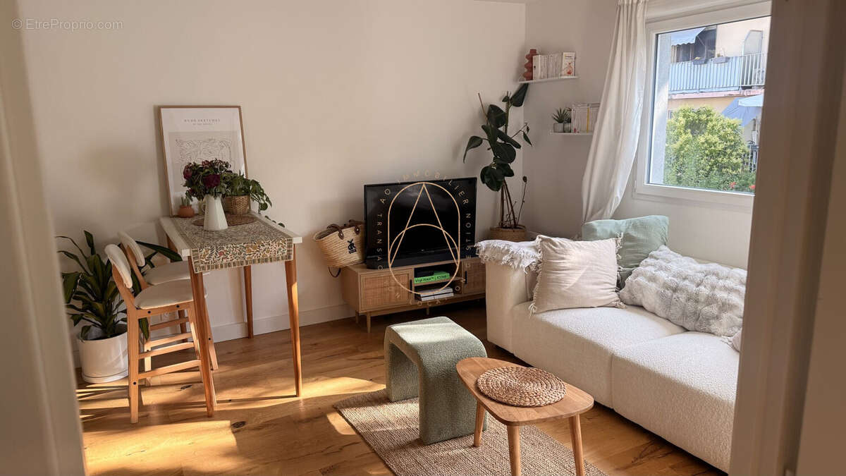 Appartement à CASTELNAU-LE-LEZ