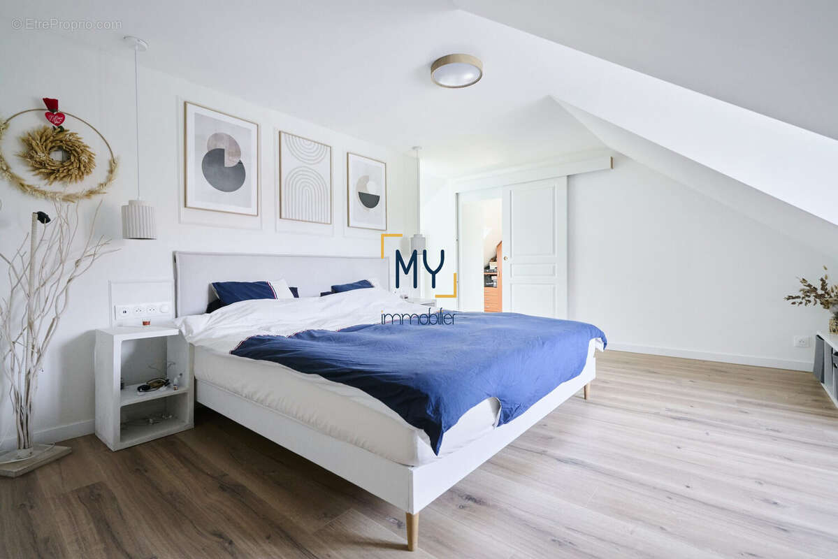 SUITE PARENTALE - Maison à vendre - 5/6 pièces - 168 m² - Hem (Maison individuelle - semi plain pied) - Maison à HEM