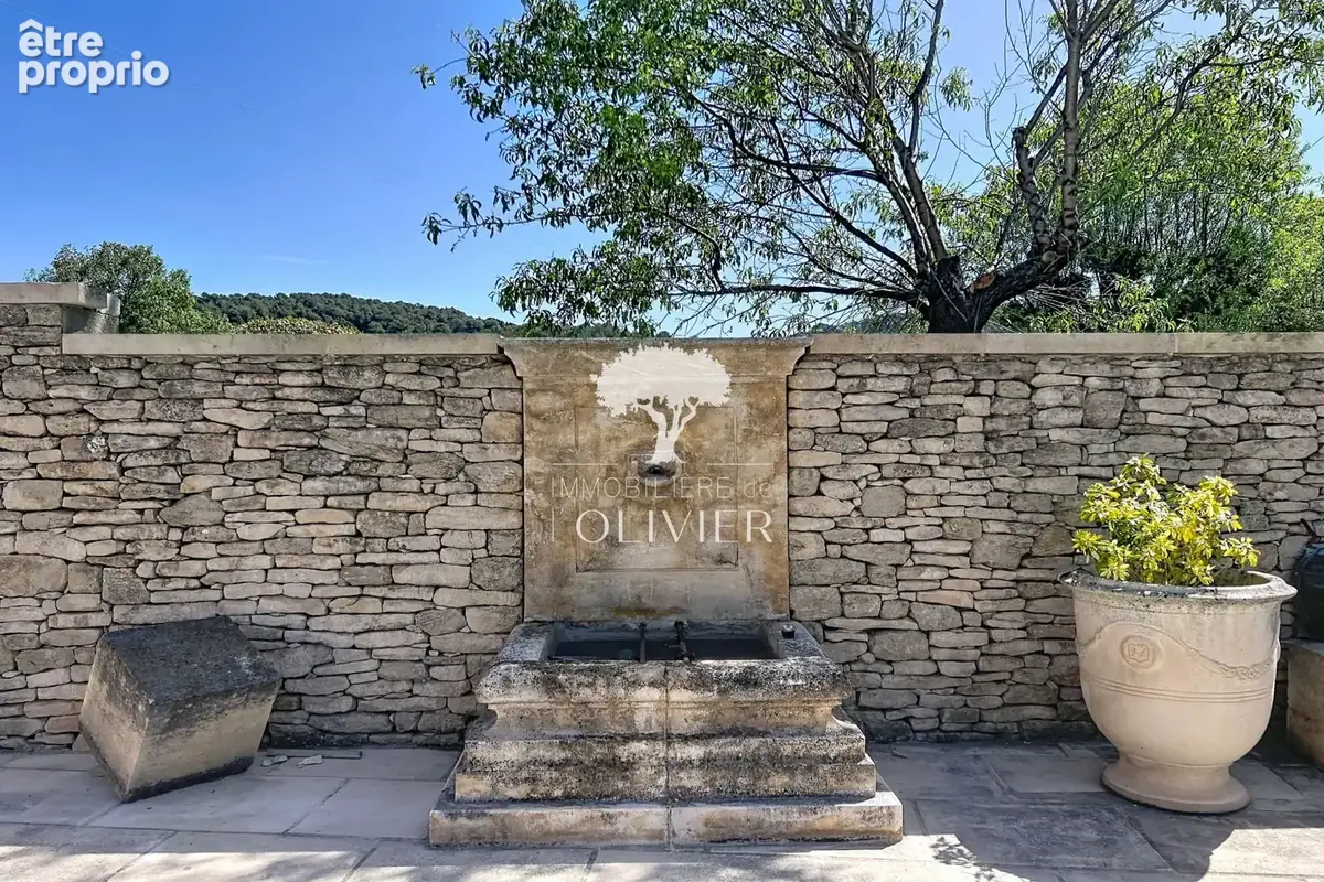 Maison 9 pièces 230 m² à vendre à Saignon (84400) - photo 4