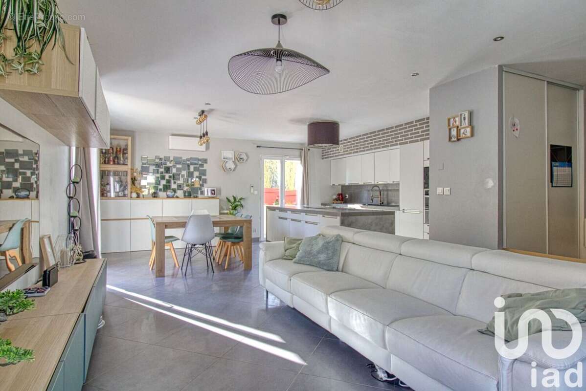 Photo 4 - Maison à SAINT-THIBAULT-DES-VIGNES