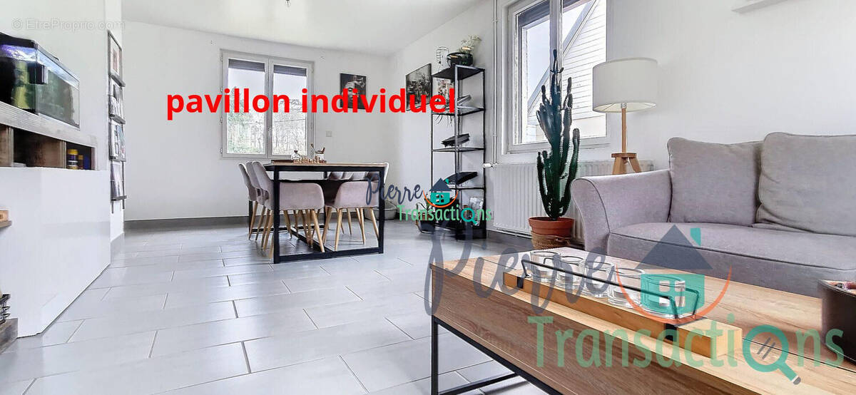 Maison à GRUCHET-LE-VALASSE