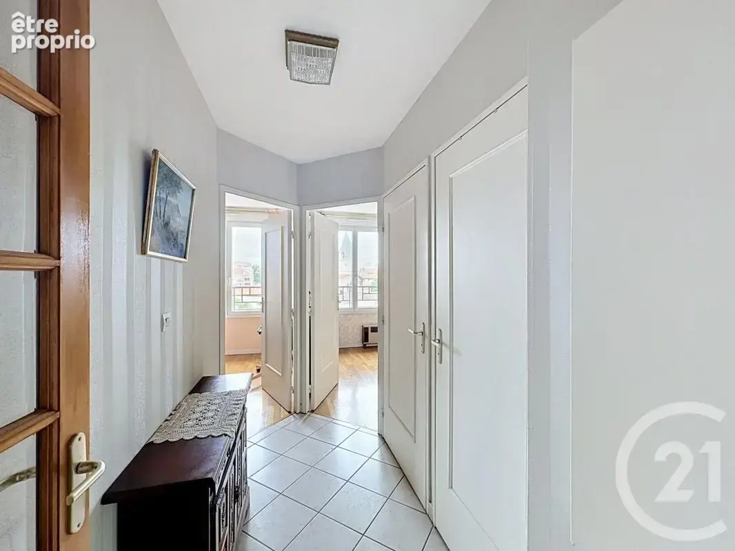Appartement 88 m² à Venissieux  - photo 8