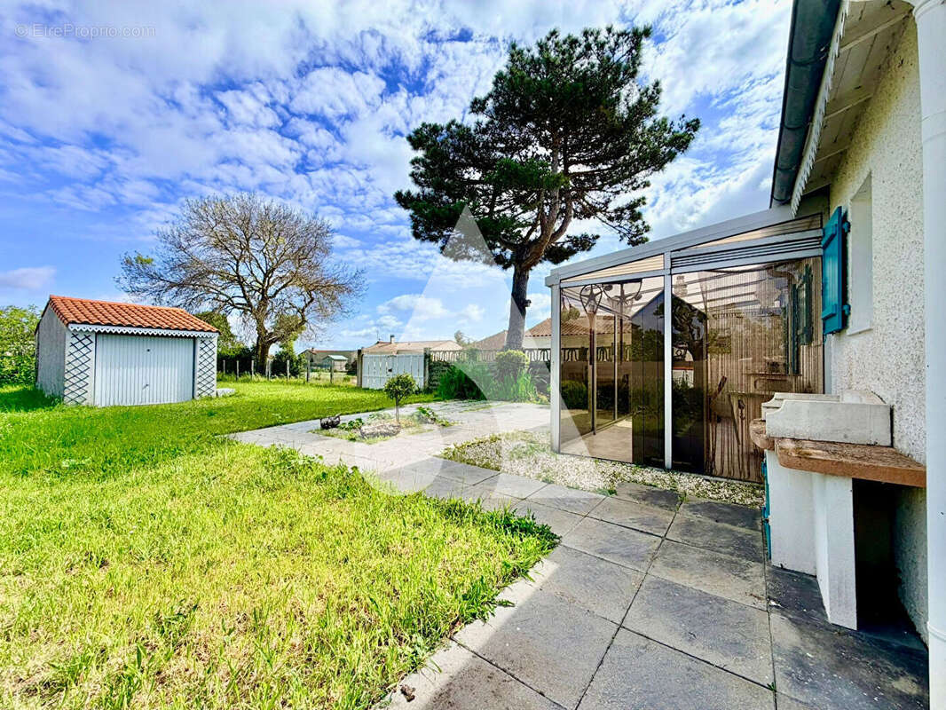 Maison à BOURCEFRANC-LE-CHAPUS