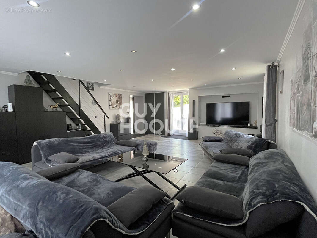 Maison à MORSANG-SUR-SEINE