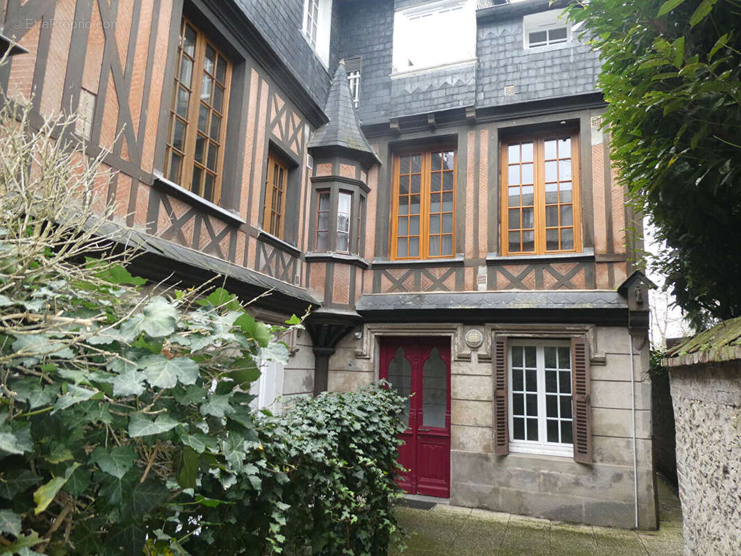 Appartement à PONT-L'EVEQUE