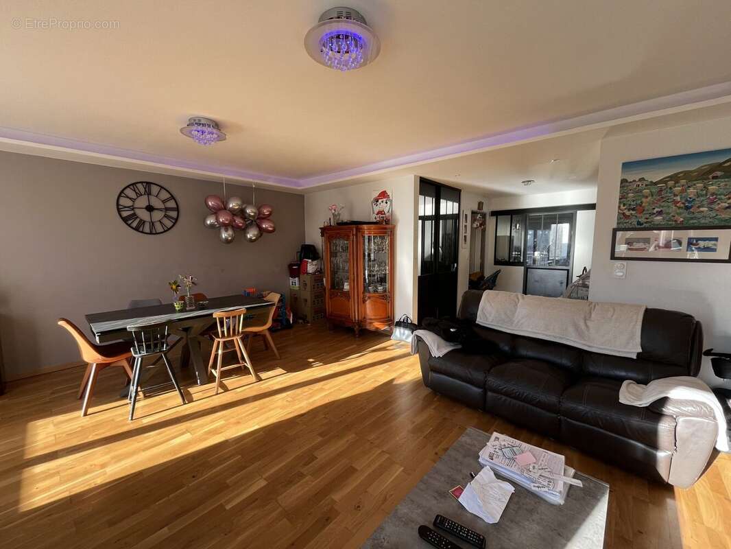 Appartement à SAINT-ETIENNE