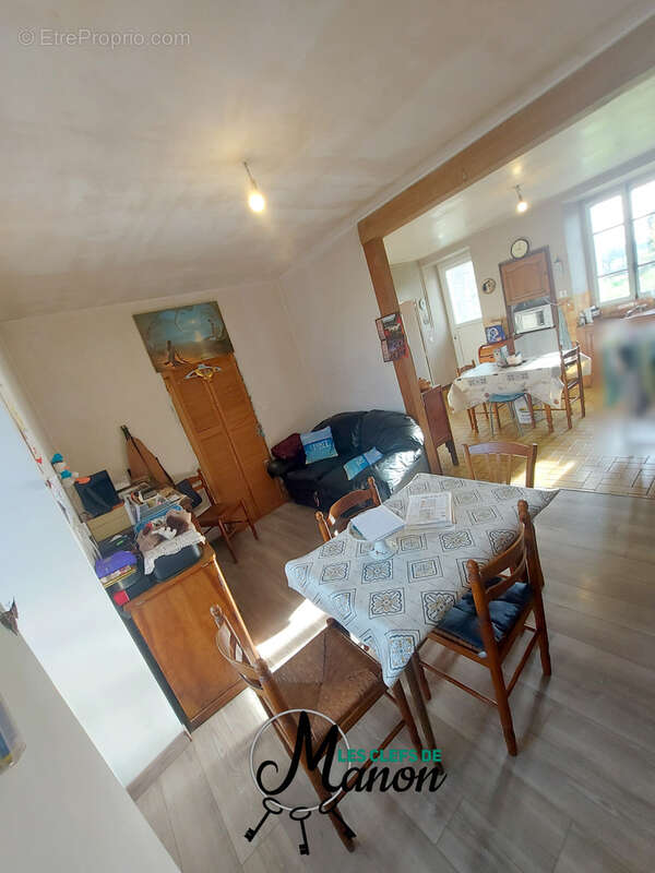 Maison à CHATEAUPONSAC