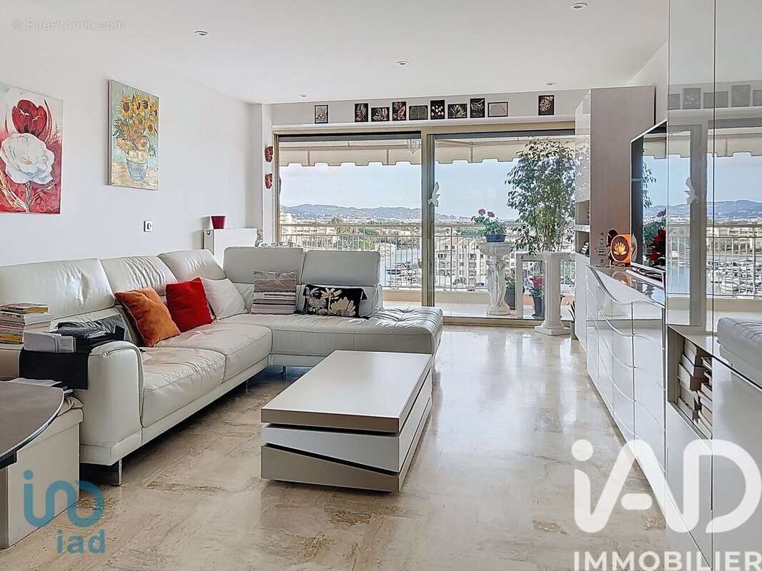 Photo 2 - Appartement à MANDELIEU-LA-NAPOULE