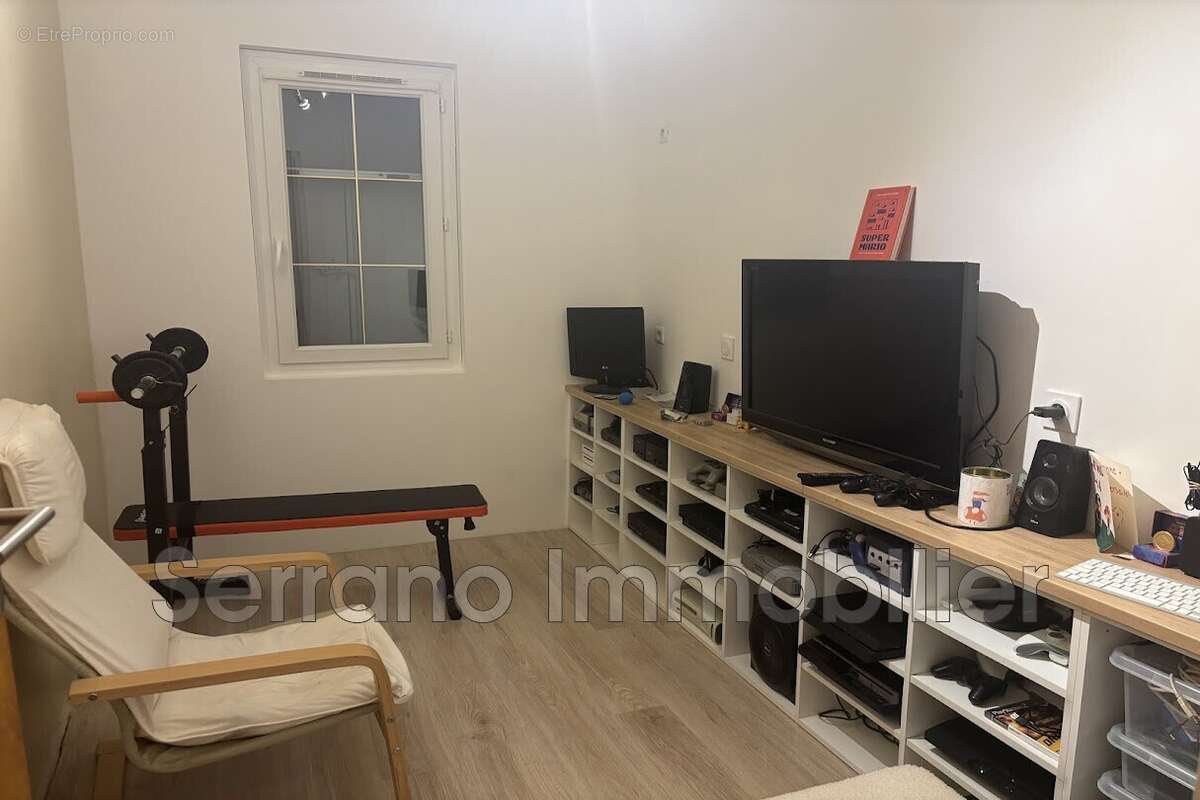 Maison 145 m² à Vallabregues  - photo 5